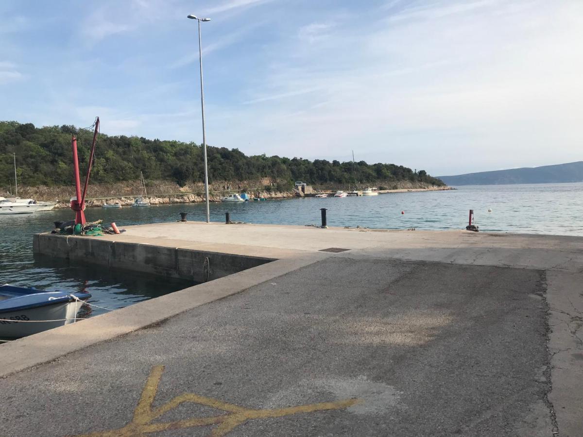 Krk Apartmani Pepina Pinezići المظهر الخارجي الصورة