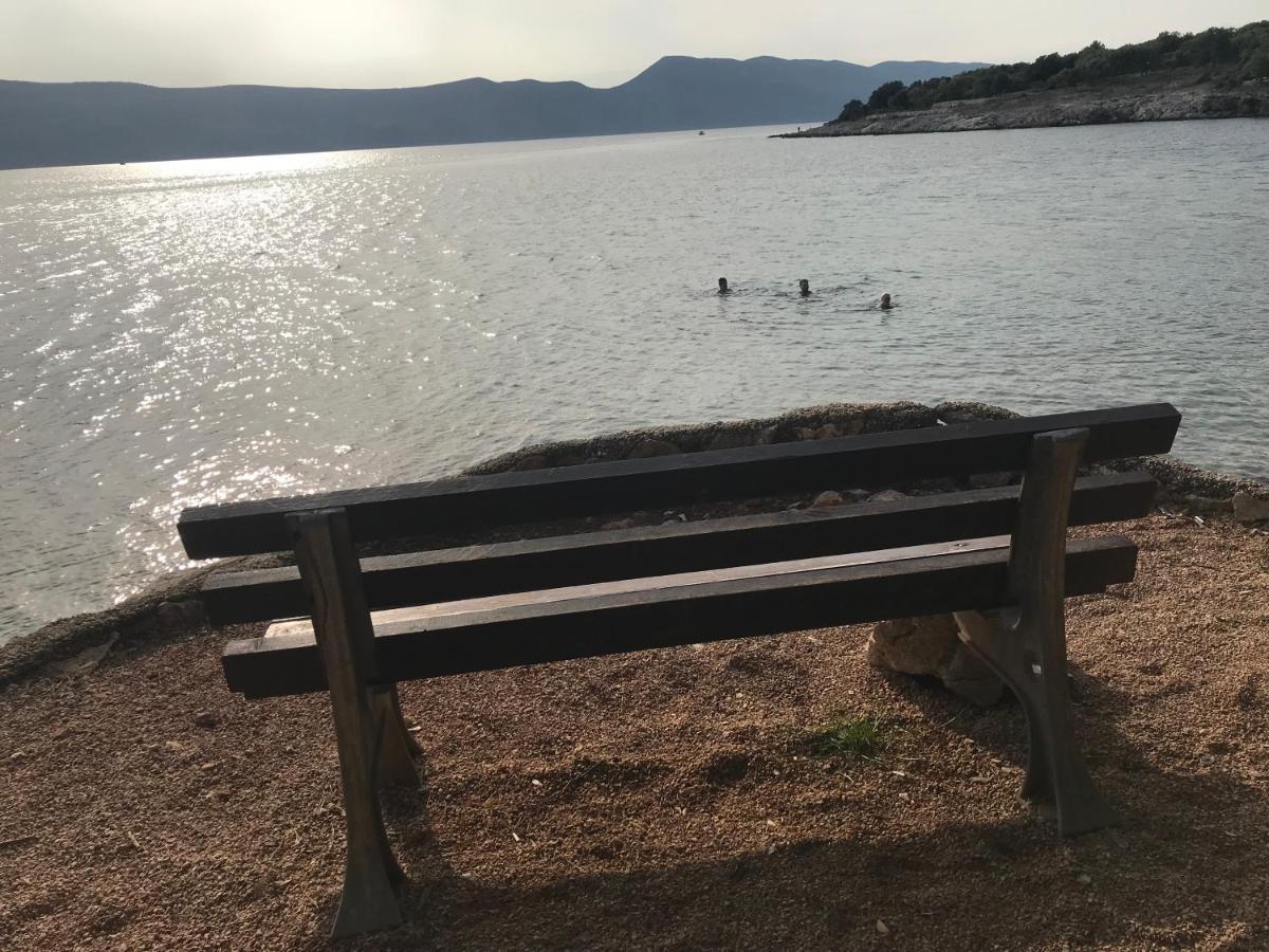 Krk Apartmani Pepina Pinezići المظهر الخارجي الصورة