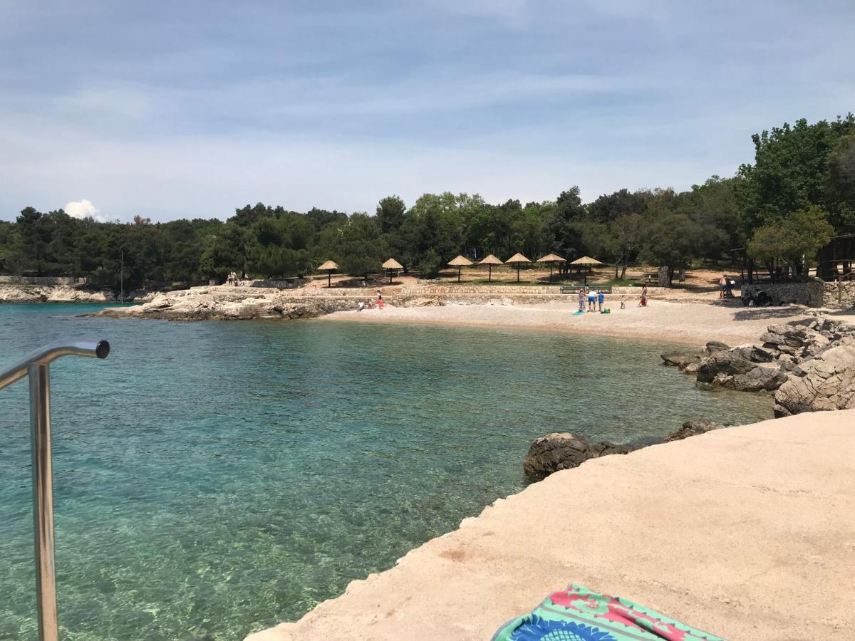 Krk Apartmani Pepina Pinezići المظهر الخارجي الصورة
