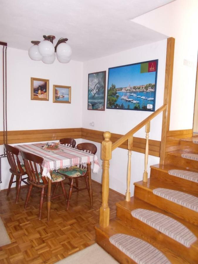 Krk Apartmani Pepina Pinezići المظهر الخارجي الصورة